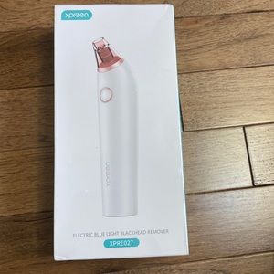 Xpreen Electric Blue Blackhead remover - new for men or women